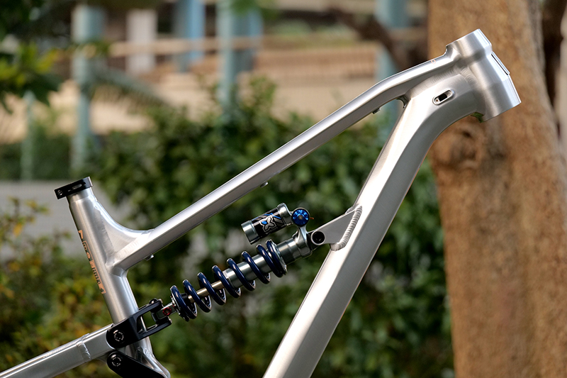 Cadre de vélo Soft Tail en all - Mountain Biking In The Uk avis et prix